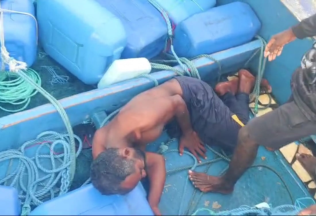 நடுக்கடலில் நோய்வாய் பட்டு மயங்கிய நிலையில் இருந்த இலங்கை மீனவர் அகமது இர்ஃபான்